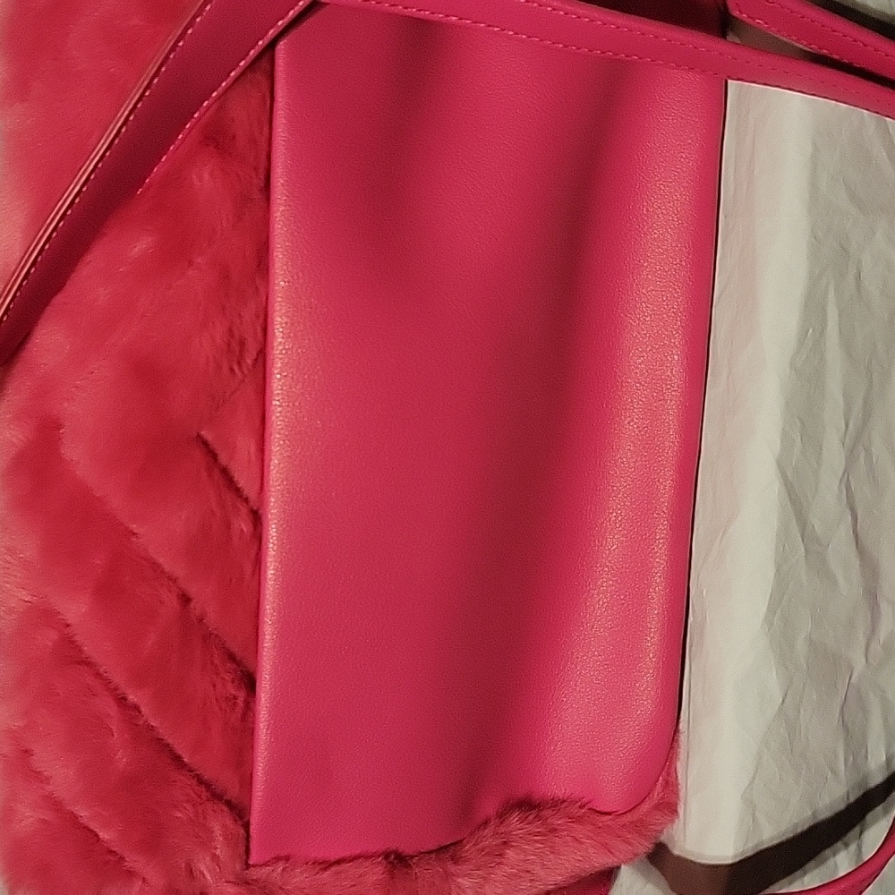 Juicy Couture Vibrant Pink Plush Shoulder Bag - Picture 5 of 6